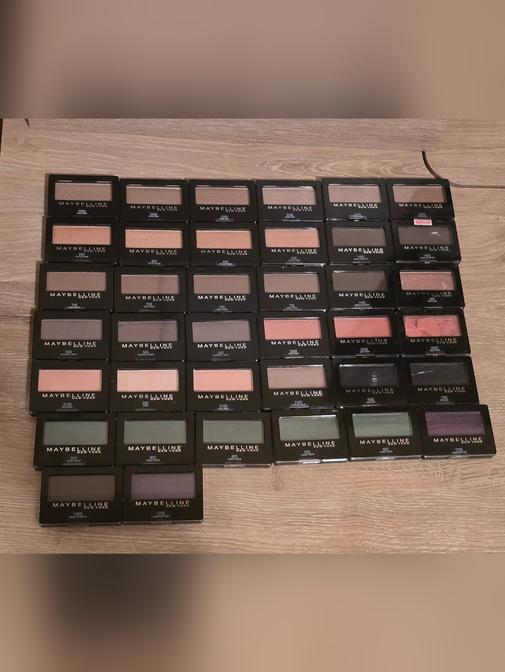 NWT Maybelline Expert Wear Eyeshadows